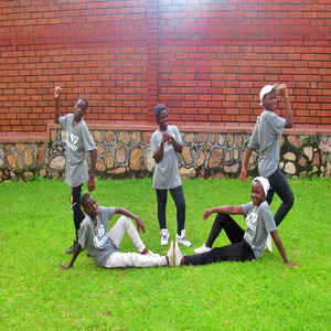 免费AV无码无遮挡小樱桃
